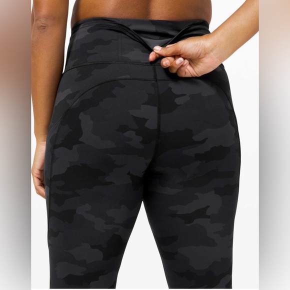 Lululemon Fast and Free Tight II 25" *Non Reflective Nulux Size: 4 - Picture 4 of 7